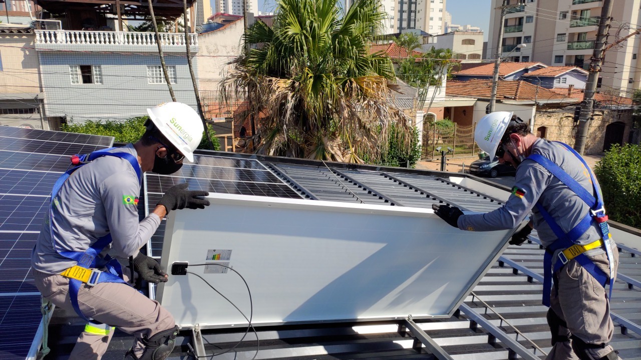 Instalação do módulo solar