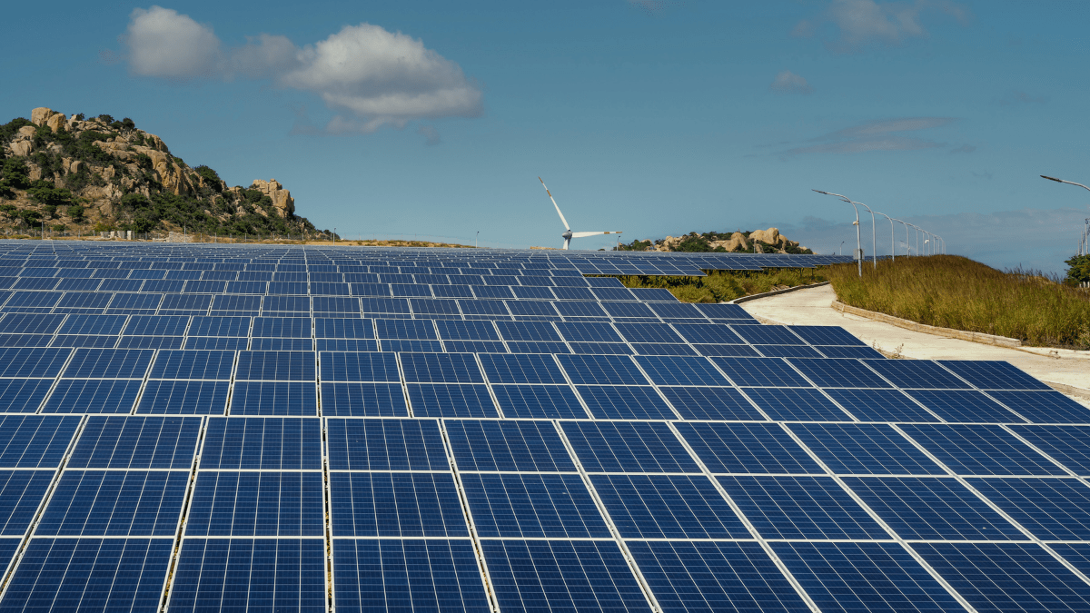 painéis de geração distribuída de energia