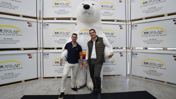 AE Solar e Fotus firmam parceria de longo prazo